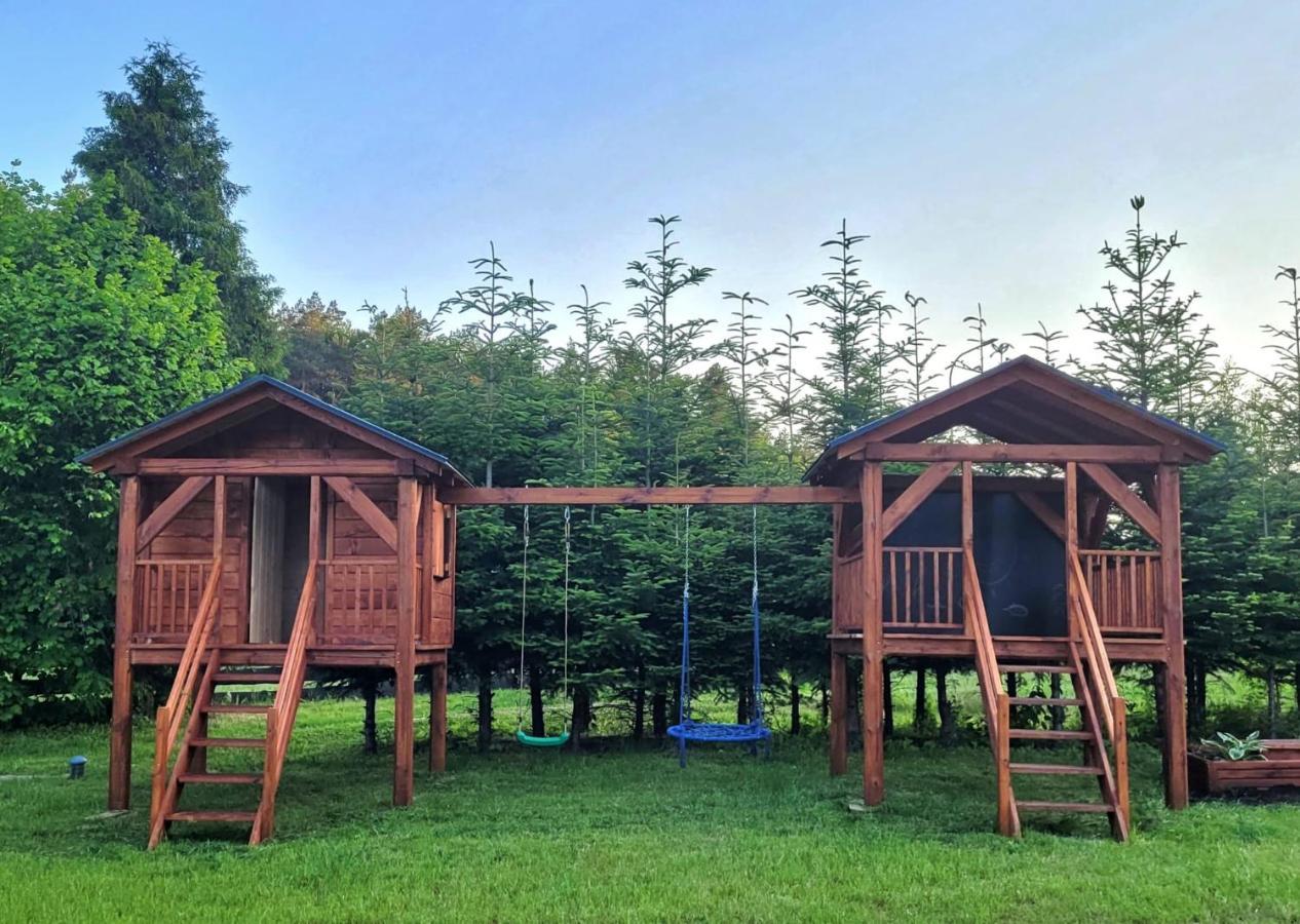 Roztoczanska Ostoja Apartment Adamow  Екстериор снимка